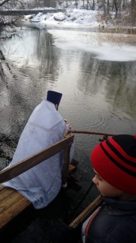 19 01 2019 в Ольхово-Рогском поселении в сл.Никольская на реке Калитва состоялись Крещенские купания